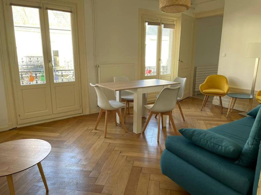 Elegant 2 Chambres Square Saint Amour Besançon Extérieur photo